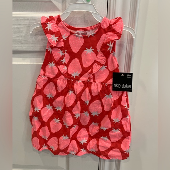 Toddler girl strawberry dress size 18m - Picture 1 of 3